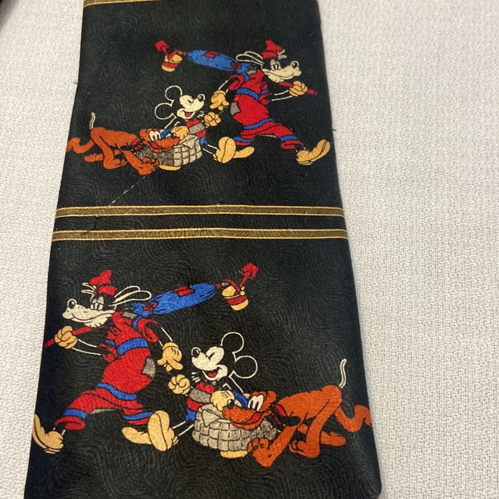 Mickey Mouse Cartoon Tie - Excellent Used Condition!